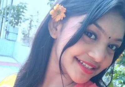 Beautiful GF Showing Everything And Fingering