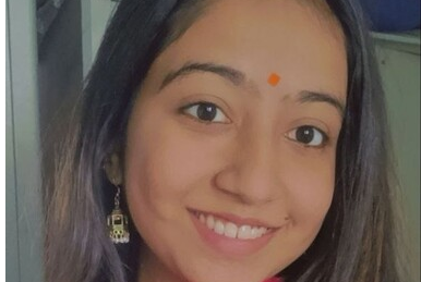 Beautiful Gf Showing Hairy Pussy