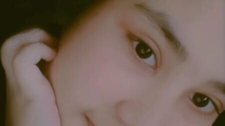 Cute Young Girl Full Nude Showing Boobs Pussy