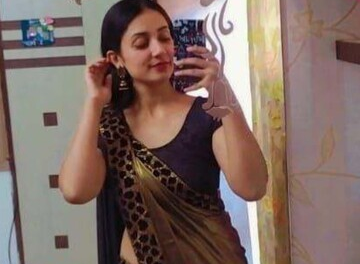 Extremely Beautiful Indian Girl First Time Sucking Boyfriend Dick Outdoor, Pantyless Sitting in Car, Chocolate on Nipples Nude Pic’s+Video’s