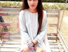 Beautiful Young Teen Girl Showing Nude On Video Call