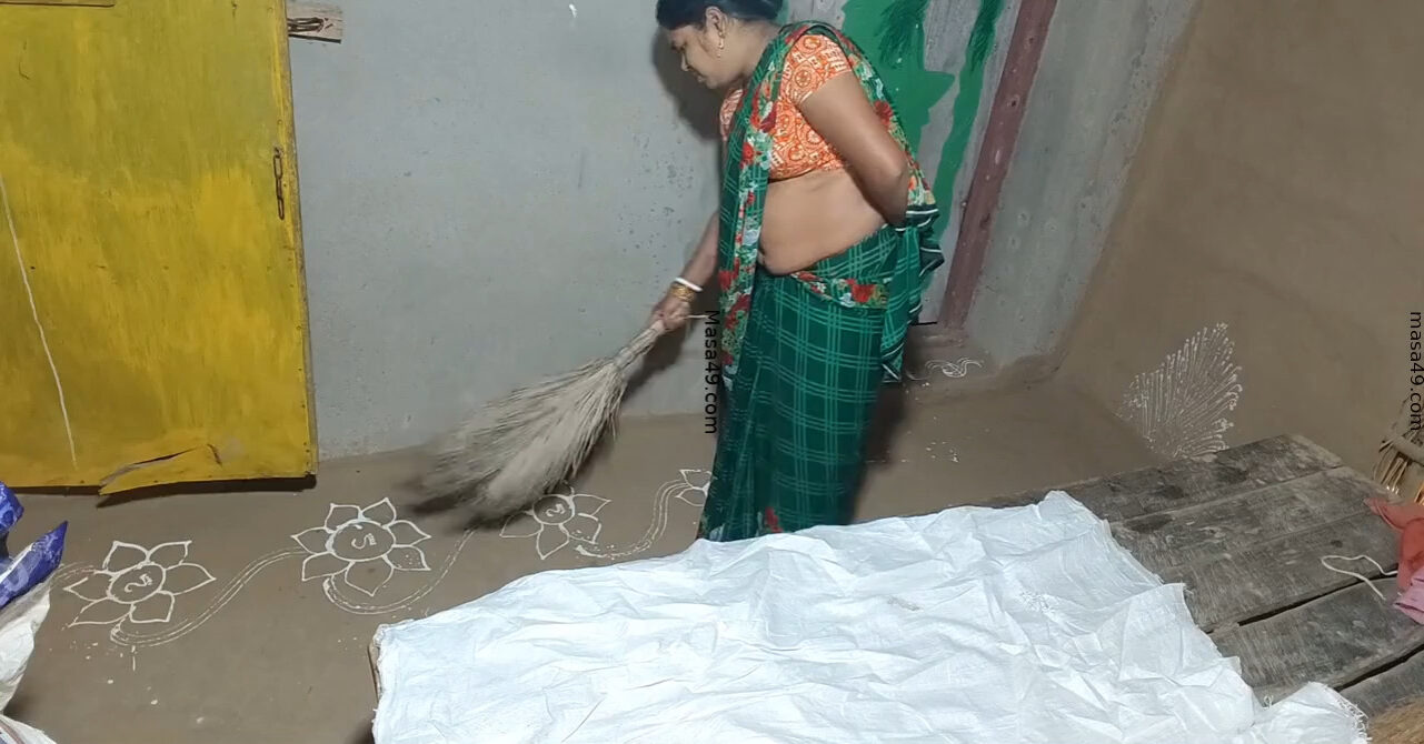 Desi Boudi Romance and Fucking